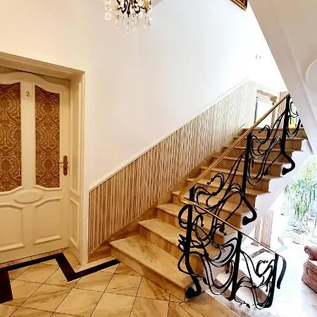 Bed & Breakfast Bthouse, Goscinne