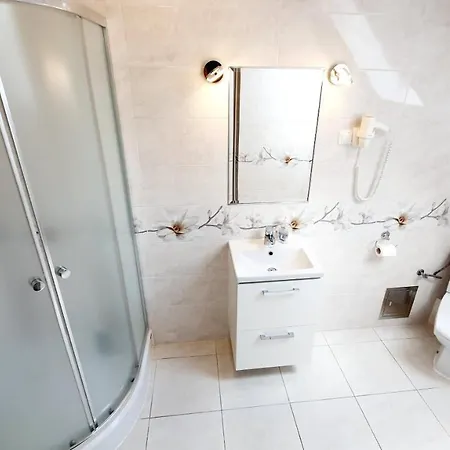 Bed & Breakfast Bthouse, Goscinne Warsaw