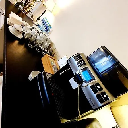 Bthouse, Goscinne Bed & Breakfast Warsaw