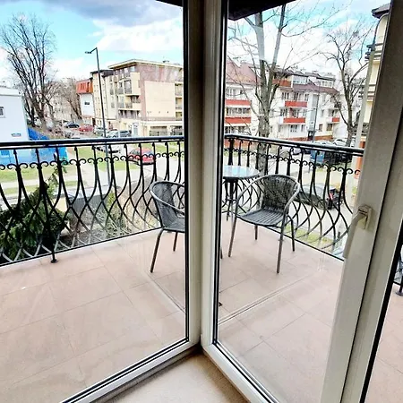 Bthouse, Goscinne Bed & Breakfast Warsaw