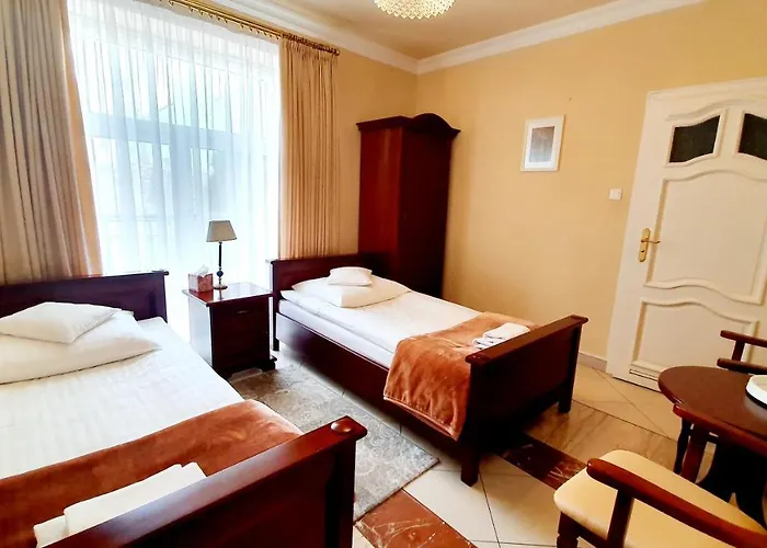 Bthouse, Goscinne Warsaw