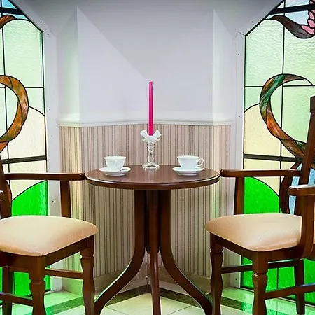 Bthouse, Goscinne Bed and Breakfast Βαρσοβία